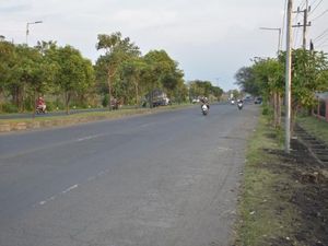 Jalan Nasional Porong yang Rusak Gegara Banjir Selesai Diperbaiki Jalan Nasional Porong yang Rusak Gegara Banjir Selesai Diperbaiki