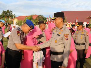 630 Personel Aparat Kepolisian di Kalteng Naik Pangkat 630 Personel Aparat Kepolisian di Kalteng Naik Pangkat