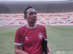 PSIS Pecat Pelatih Kahudi Wahyu