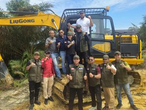Sulap 401 Ha Kawasan TNTN, Bos Sawit Nico Sianipar Serahkan Lahan ke Satgas PKH Sulap 401 Ha Kawasan TNTN, Bos Sawit Nico Sianipar Serahkan Lahan ke Satgas PKH