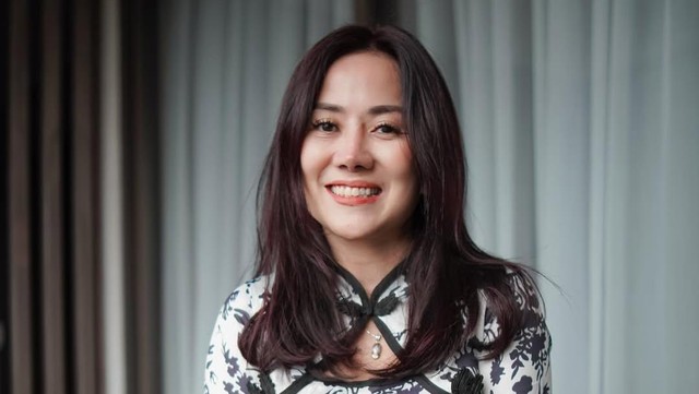 Gosip Terkini Selebriti Insertlive : Ungkap Pernah Digoda Pejabat, Tante Ernie: Padahal Kelihatan Couple Goals