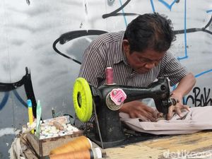 Cerita Dadang Somara dan Mimpinya Merajut Masa Tua Cerita Dadang Somara dan Mimpinya Merajut Masa Tua