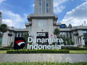 Danantara Bakal Pangkas 15 BUMN Asuransi, Disisakan Cuma 3 Danantara Bakal Pangkas 15 BUMN Asuransi, Disisakan Cuma 3