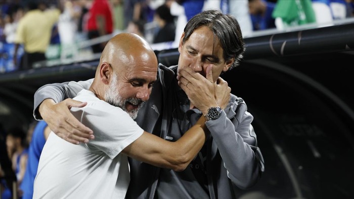 2222229980 ORLANDO, FLORIDA - JUNE 30: Pep Guardiola, Manager of Manchester City and Simone Inzaghi, head coach of Al Hilal on the side line before the FIFA Club World Cup 2025 round of 16 match between Manchester City and Al-Hilal at Camping World Stadium on June 30, 2025 in Orlando, Florida. (Photo by Richard Sellers/Sportsphoto/Allstar via Getty Images)