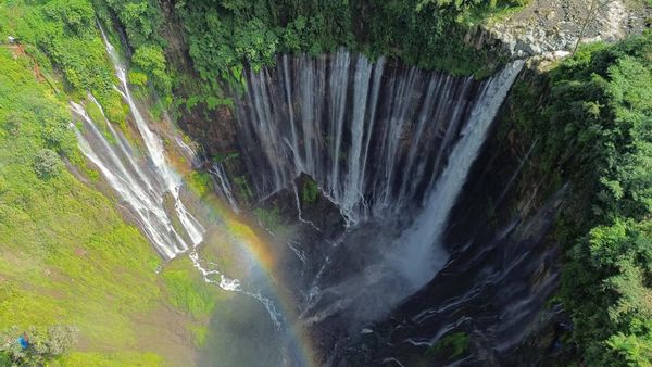 Air Terjun Tumpak Sewu Ramai, Kunjungan Wisman Jatim Meroket