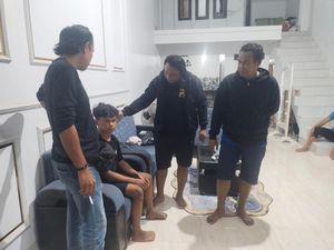 Remaja di Bone Nekat Curi Tabung Gas demi Biayai Pacarnya Ditangkap Remaja di Bone Nekat Curi Tabung Gas demi Biayai Pacarnya Ditangkap