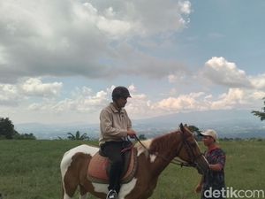 Sensasi Menginap Ramah Alam di Lereng Gunung Salak Sensasi Menginap Ramah Alam di Lereng Gunung Salak