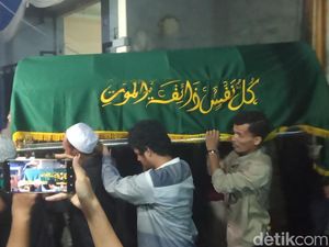 Video: Anak Ungkap Kondisi Hamdan ATT Sebelum Meninggal Video: Anak Ungkap Kondisi Hamdan ATT Sebelum Meninggal