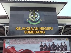Aroma Korupsi di Balik Pemanfaatan Kayu Pembangunan Tol Cisumdawu Aroma Korupsi di Balik Pemanfaatan Kayu Pembangunan Tol Cisumdawu