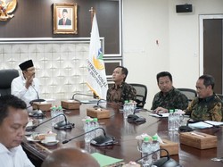 Mensos Ajak Pemda Aktif Perbarui Data untuk Sukseskan Sekolah Rakyat