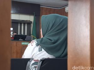 Kepala BPKAD Nonaktif Ungkap Setor Upeti ke Eks Pj Walkot Risnandar Kepala BPKAD Nonaktif Ungkap Setor Upeti ke Eks Pj Walkot Risnandar