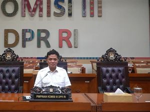 Habiburokhman Harap Polri Jadi Garda Terdepan Jaga Keamanan Habiburokhman Harap Polri Jadi Garda Terdepan Jaga Keamanan