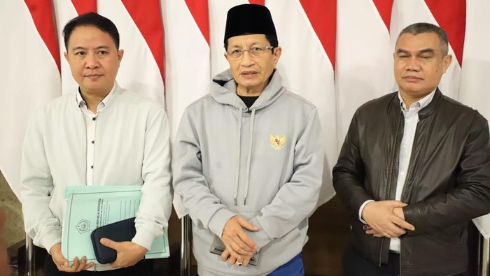 Menteri Agama Nasaruddin Umar (tengah)-(dok. Kemenag) Menteri Agama Nasaruddin Umar (tengah)-(dok. Kemenag)