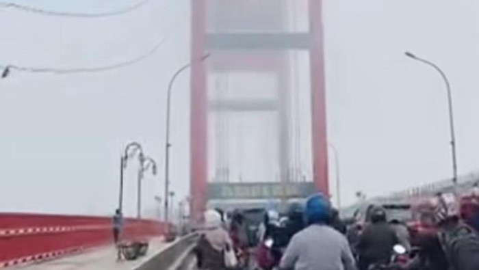 Palembang diselimuti kabut