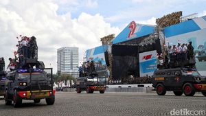 Monas Dibanjiri Warga! Antusiasme Pecah di Hari Bhayangkara ke-79
