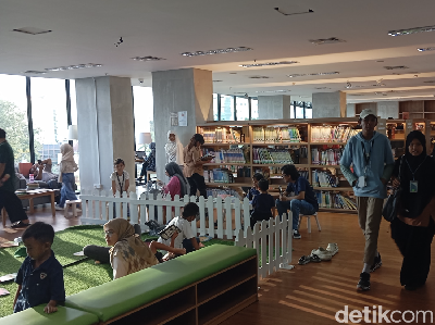 Potret Ramainya Area Anak Perpustakaan Jakarta di Cikini Saat Libur Sekolah