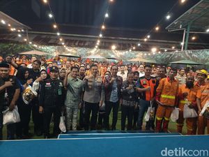 HUT Bhayangkara ke-79: Polda Sulsel Bagi 1.097 Sembako Bersama Anak Rakyat HUT Bhayangkara ke-79: Polda Sulsel Bagi 1.097 Sembako Bersama Anak Rakyat