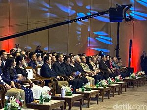 SBY Rilis Video Musik Save Our World, Dihadiri CT hingga Menteri-Waka MPR SBY Rilis Video Musik Save Our World, Dihadiri CT hingga Menteri-Waka MPR