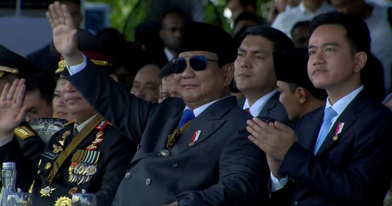 Presiden Prabowo saat upacara Hari Bhayangkara ke-79 di Monas (dok. YouTube Setpres)