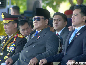 Video Prabowo Apresiasi Dukungan Polri untuk MBG: Ujung Tombak Program Ini Video Prabowo Apresiasi Dukungan Polri untuk MBG: Ujung Tombak Program Ini