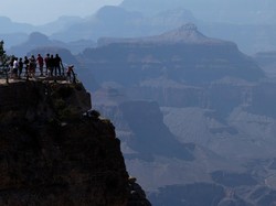 Pasca Dilanda Banjir Bandang, Grand Canyon Tutup Semua Hotel