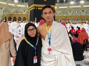 Rizky Ridho Bulan Madu Sambil Umrah Bareng Istri Rizky Ridho Bulan Madu Sambil Umrah Bareng Istri