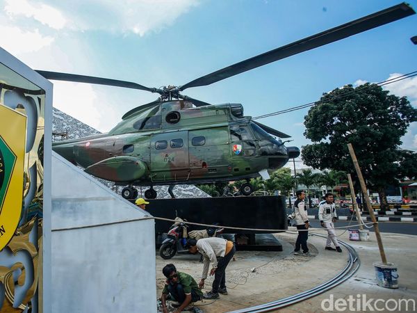 Tugu Helikopter Jadi Ikon Baru di Cibinong