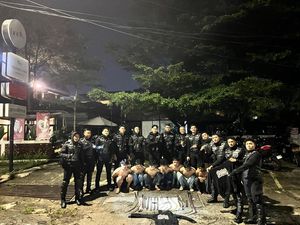 Polresta Bogor Ringkus 7 Pemuda Hendak Tawuran, Celurit hingga Golok Diamankan