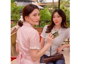 7 Atasan Retro Bermotif Polkadot yang Sedang Tren dari Brand Lokal 7 Atasan Retro Bermotif Polkadot yang Sedang Tren dari Brand Lokal