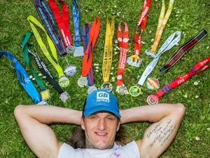 Gokil! Pria Ini Catat Rekor Dunia, Finis 456 Kali Half Marathon dalam Setahun Gokil! Pria Ini Catat Rekor Dunia, Finis 456 Kali Half Marathon dalam Setahun