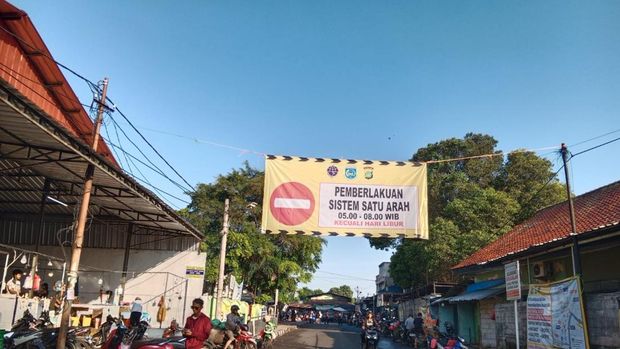 Jalan H Usman, Ciputat dipraktekkan satu arah, Rabu (2/7/2026) pagi ini