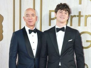 Jarang Tersorot, Ini 4 Anak Jeff Bezos dari Pernikahan dengan MacKenzie Scott Jarang Tersorot, Ini 4 Anak Jeff Bezos dari Pernikahan dengan MacKenzie Scott