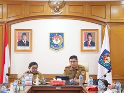 Wamendagri Ingatkan Kepala Daerah Se-Papua Salurkan Dana Otsus dan DTI