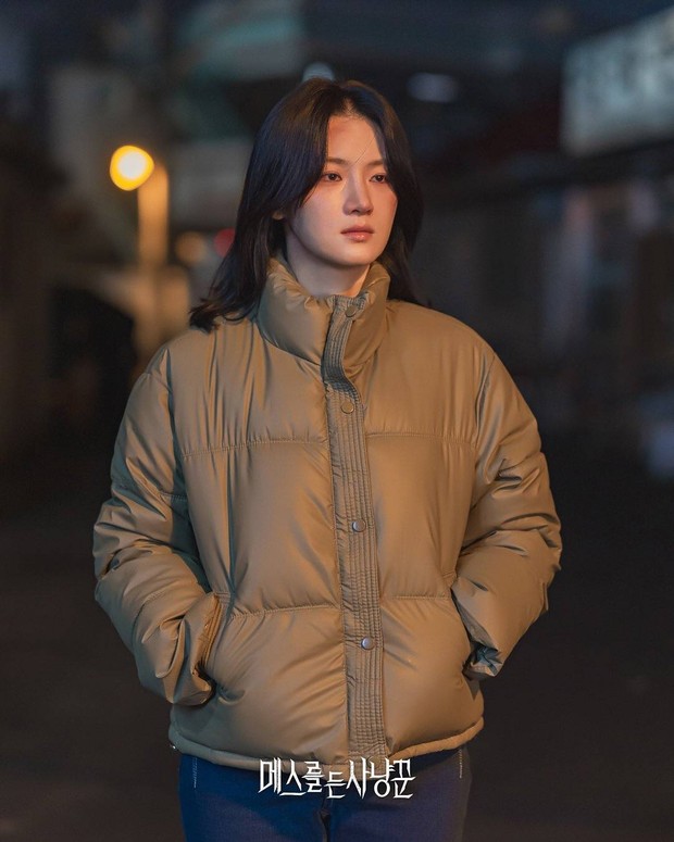 Park Ju Hyun di Drama Hunter With A Scalpel / Foto : instagram.com/xplusu.series