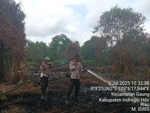 Polisi Respons Cepat Kebakaran 5 Ha Lahan di Inhil, Pelaku Ditangkap