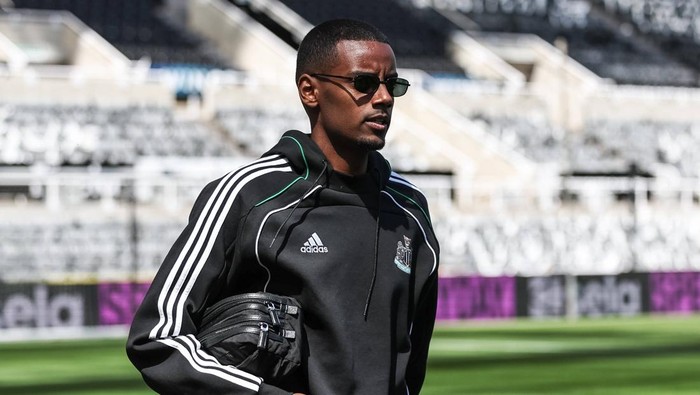 Newcastle Yakin Isak Tolak Liverpool dan Perpanjang Kontrak!