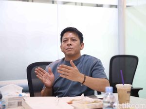 Kejadian Tak Terduga saat Touring, Ariel NOAH Nyaris Kehilangan Kaki Kejadian Tak Terduga saat Touring, Ariel NOAH Nyaris Kehilangan Kaki
