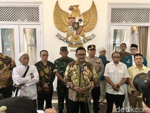 Bupati Pastikan Polemik Retret-Villa Dirusak di Cidahu Berakhir Damai Bupati Pastikan Polemik Retret-Villa Dirusak di Cidahu Berakhir Damai