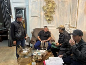 DPO Kasus Korupsi Saluran Irigasi di Nabire Rp 10,2 M Ditangkap di Makassar DPO Kasus Korupsi Saluran Irigasi di Nabire Rp 10,2 M Ditangkap di Makassar