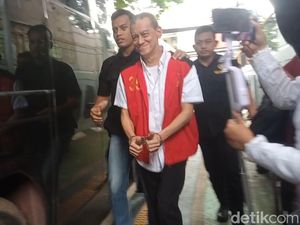Fariz RM Bakal Buktikan Gak Jadi Pengedar, Berharap pada Saksi Hari Ini Fariz RM Bakal Buktikan Gak Jadi Pengedar, Berharap pada Saksi Hari Ini
