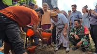 Lebih dari 1.000 Rumah Diperbaiki Haji Her untuk Bantu Warga Miskin