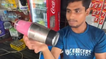 India Gempar: Pedagang Sirup Kaki Lima Terbersih Jadi Sorotan!