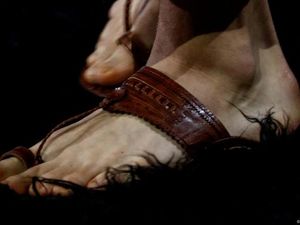 India Tuduh Prada Curi Desain Sandal Tradisionalnya India Tuduh Prada Curi Desain Sandal Tradisionalnya