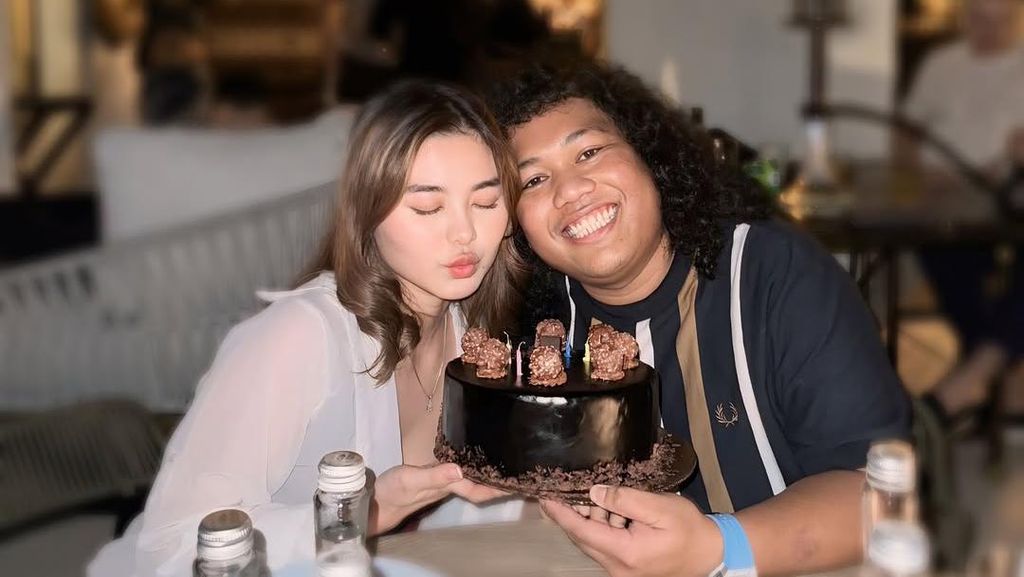 Titik Balik Marshel Widianto dan Cesen Usai Pisah Ranjang Titik Balik Marshel Widianto dan Cesen Usai Pisah Ranjang