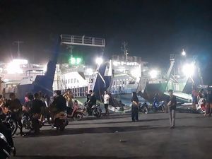 Bawa 65 Penumpang, KMP Tunu Pratama Jaya Tengelam di Selat Bali Bawa 65 Penumpang, KMP Tunu Pratama Jaya Tengelam di Selat Bali