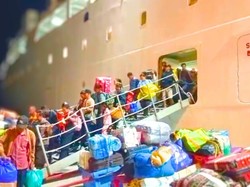 Dilema Sosek Malindo dan Kebutuhan Warga yang Tak Terpenuhi di Dalam Negeri