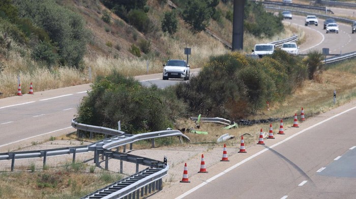 Potret Lokasi Kecelakaan Maut Diogo Jota View of the site of the car accident where Liverpools Portuguese soccer player Diogo Jota died in a car crash, near Zamora, in northwestern Spain, July 3, 2025. REUTERS/Rita Franca