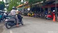 Potret Rumah Tinggal Jadi Tempat Usaha di Makassar yang Picu Parkir Liar