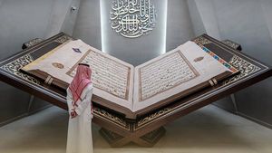 Salinan Al-Quran Terbesar Dipamerkan di Distrik Budaya Hira, Makkah