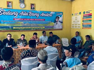 Legislator Dukung Program Bang Andra di Pandeglang, 3 Jalan Desa Akan Dibangun Legislator Dukung Program Bang Andra di Pandeglang, 3 Jalan Desa Akan Dibangun